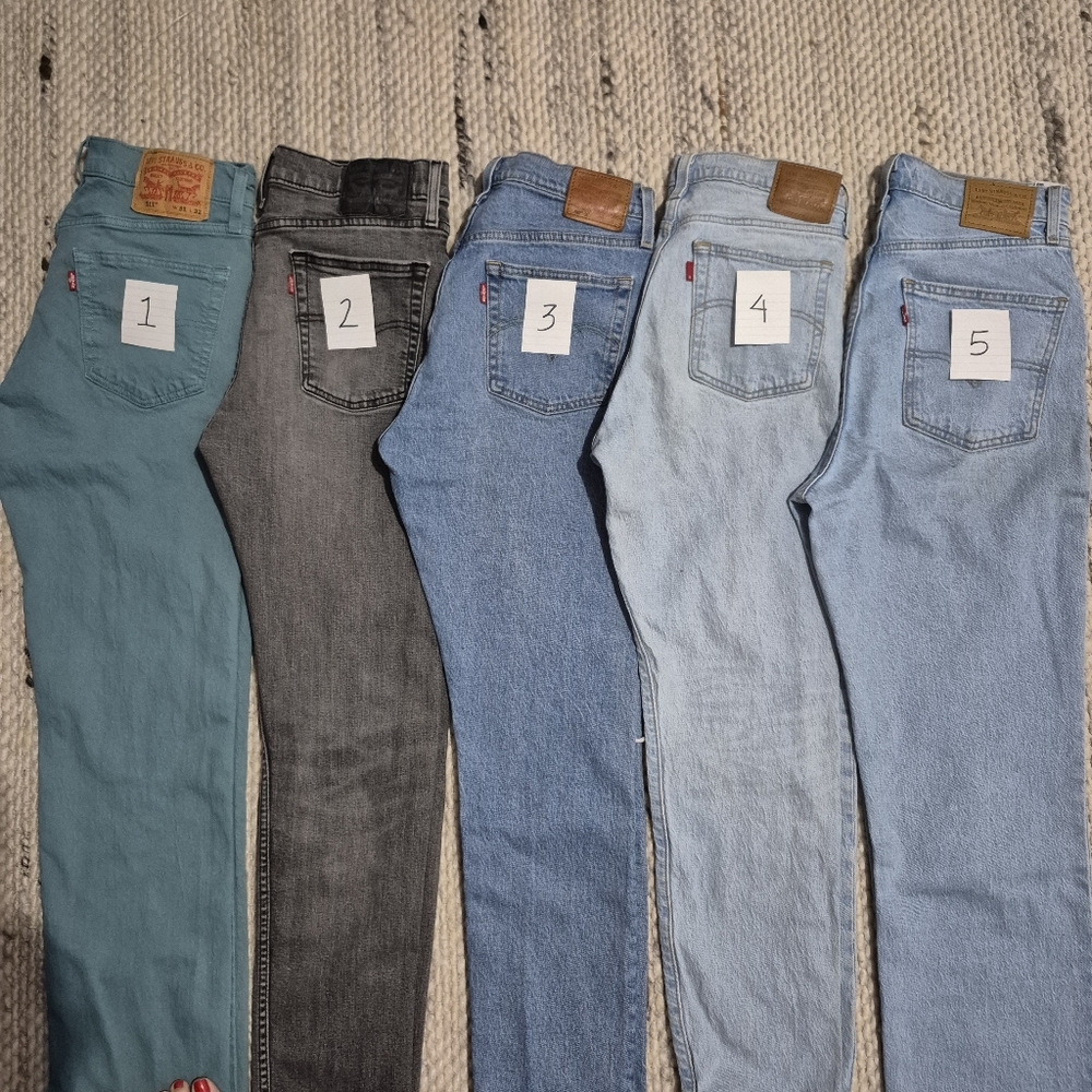 Bundle 5 pairs Levi's Jeans in Teal, Gray, Blue, and Light Blue fits 28-29
